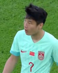  尼斯进攻乏力被副班长梅斯逼平