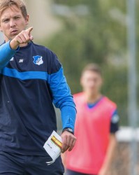  纳格尔斯曼当选德甲年度最佳主教练  