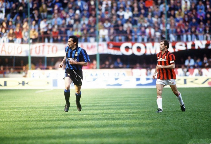 1, 米兰德比国米绝杀登顶积分榜  